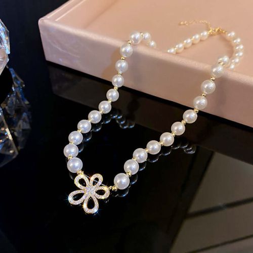 Elegant Pearl Bead Flower Necklace | HN1433